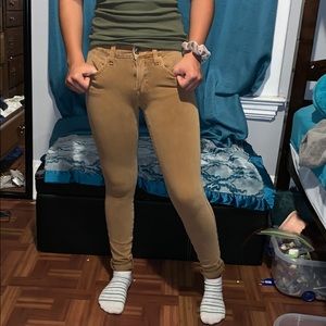 ⭐️ADORABLE⭐️ beige jeggings